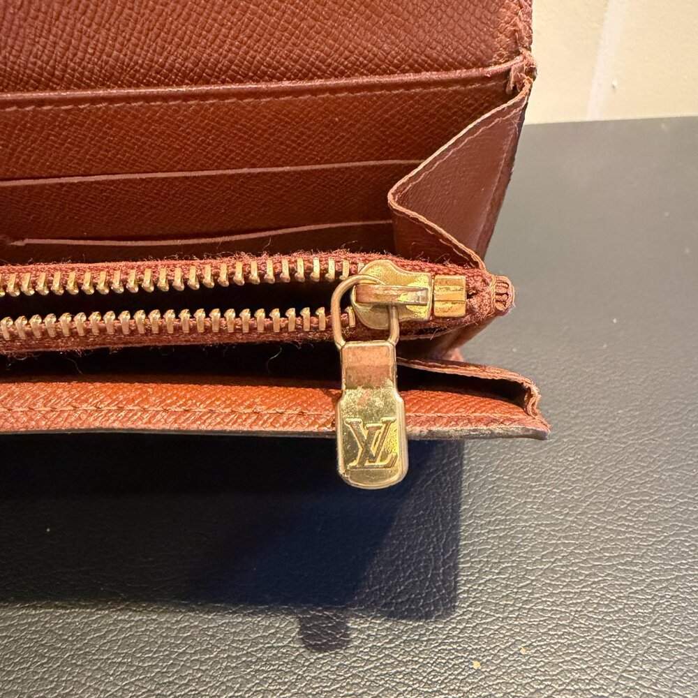 Louis Vuitton Monogram Portefeuille Sara Long Wallet Bifold COA Incl. - Picture 13 of 13